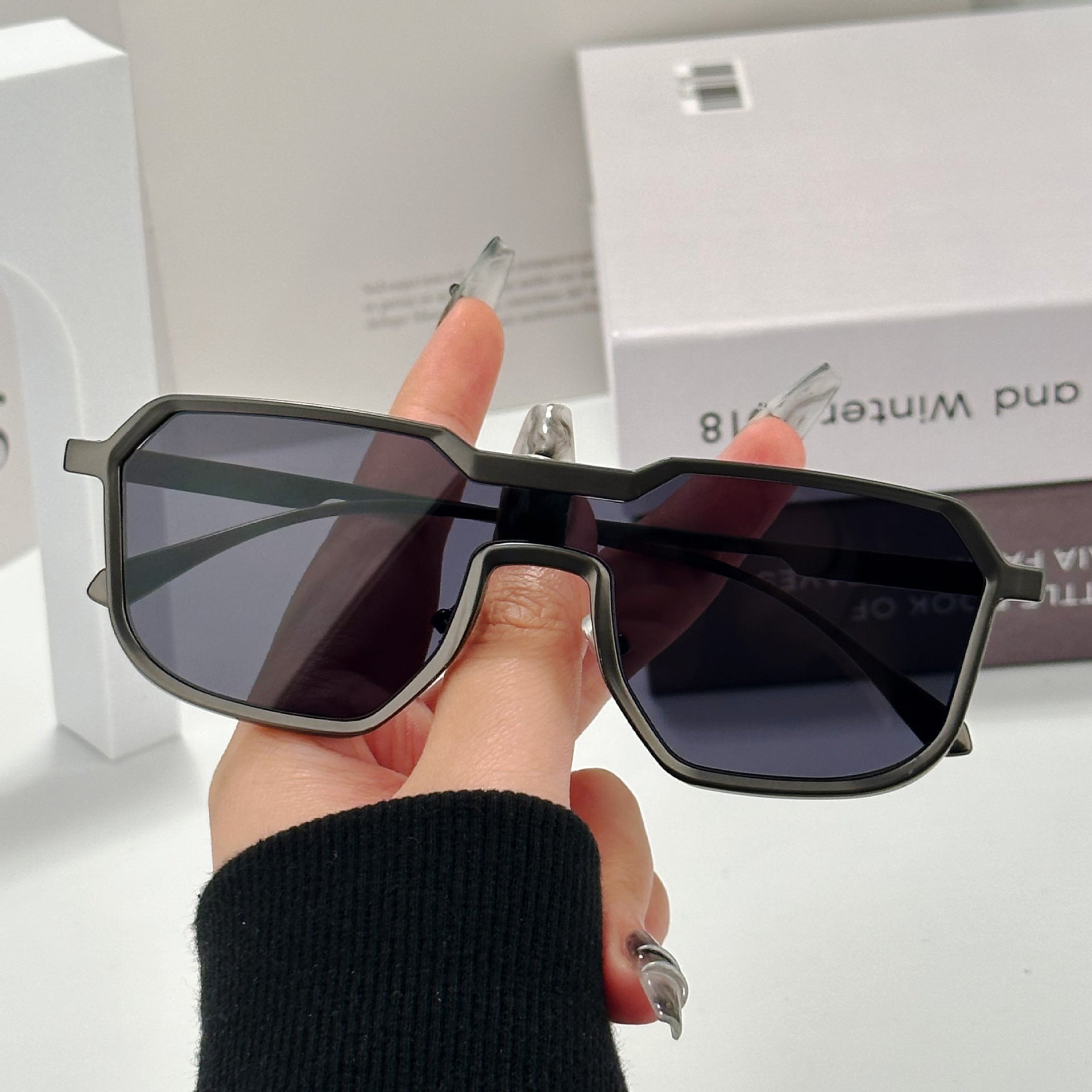 One-piece Street Shooting Trendy Cool Sunglasses - Echo Essence