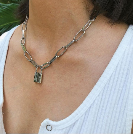 Stylish geometric elements necklaces - Echo Essence