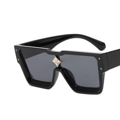 New Large Frame Trendy Sunglasses - Echo Essence